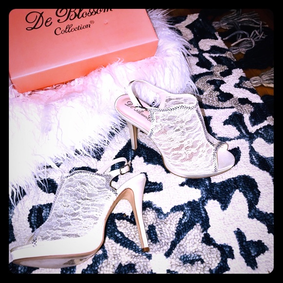 Ivory lace and silk 5” heel - Picture 1 of 1